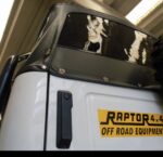 Soft Top Cappottina NERA RAPTOR 4x4 con VETRI OSCURATI per Suzuki SJ Samurai Santana - immagine 2