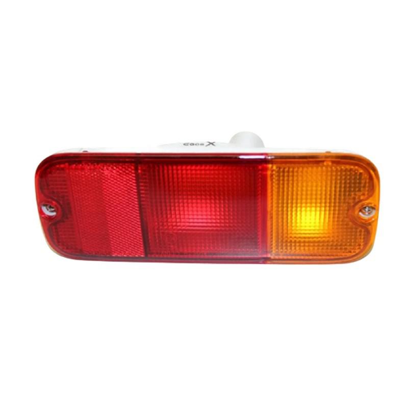 feu-ard-de-pare-chocs-suzuki-jimny-montage2-removebg-preview Fanalino Posteriore Inferiore Sx Su Paraurti Per Suzuki Jimny - immagine 1